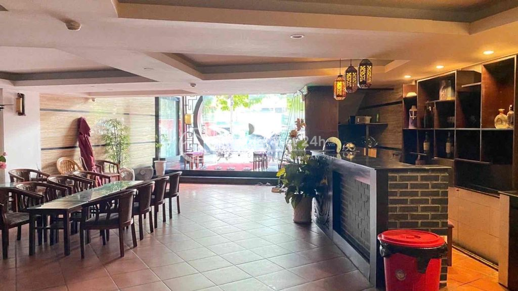 CẦN BÁN GẤP NHÀ MẶT PHỐ QUẬN CÂU GIẤY