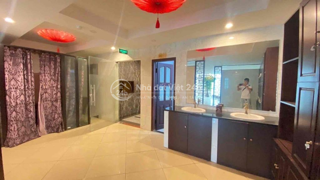 CẦN BÁN GẤP NHÀ MẶT PHỐ QUẬN CÂU GIẤY