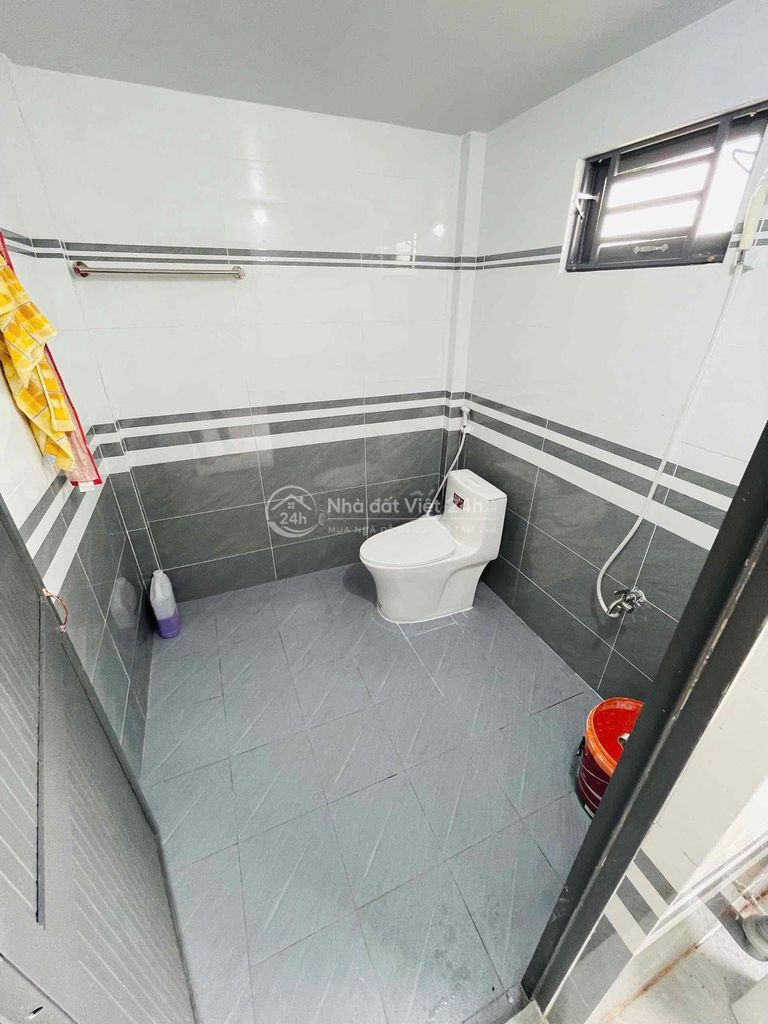 Nhà mới 100% góc 2 mặt tiền phù hợp kinh doanh 6x21m gần BV Nhi FPT