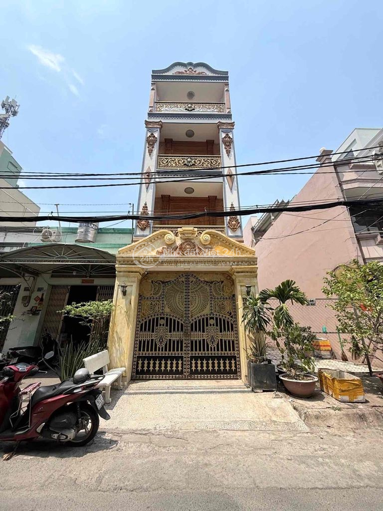 BÁN NHÀ - TÔ HIỆU - TÂN PHÚ - KẾ ĐẦM SEN- 4x17- 5 TẦNG - HẺM XE HƠI -