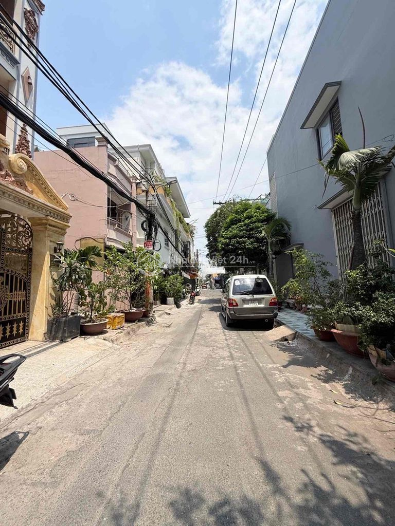BÁN NHÀ - TÔ HIỆU - TÂN PHÚ - KẾ ĐẦM SEN- 4x17- 5 TẦNG - HẺM XE HƠI -