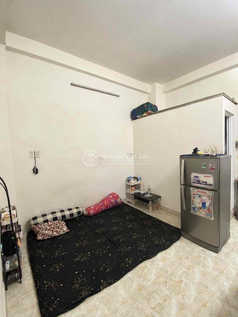 CHO NỮ SV THUÊ PHÒNG - HẺM ĐỐI DIỆN TRƯỜNG HUIT