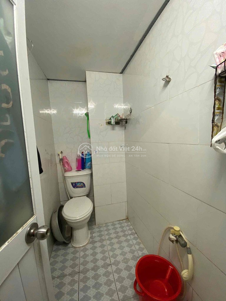 CHO NỮ SV THUÊ PHÒNG - HẺM ĐỐI DIỆN TRƯỜNG HUIT