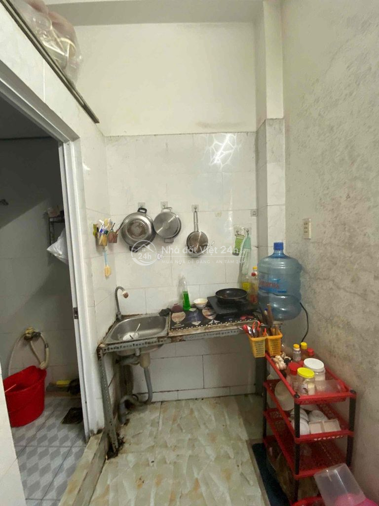 CHO NỮ SV THUÊ PHÒNG - HẺM ĐỐI DIỆN TRƯỜNG HUIT