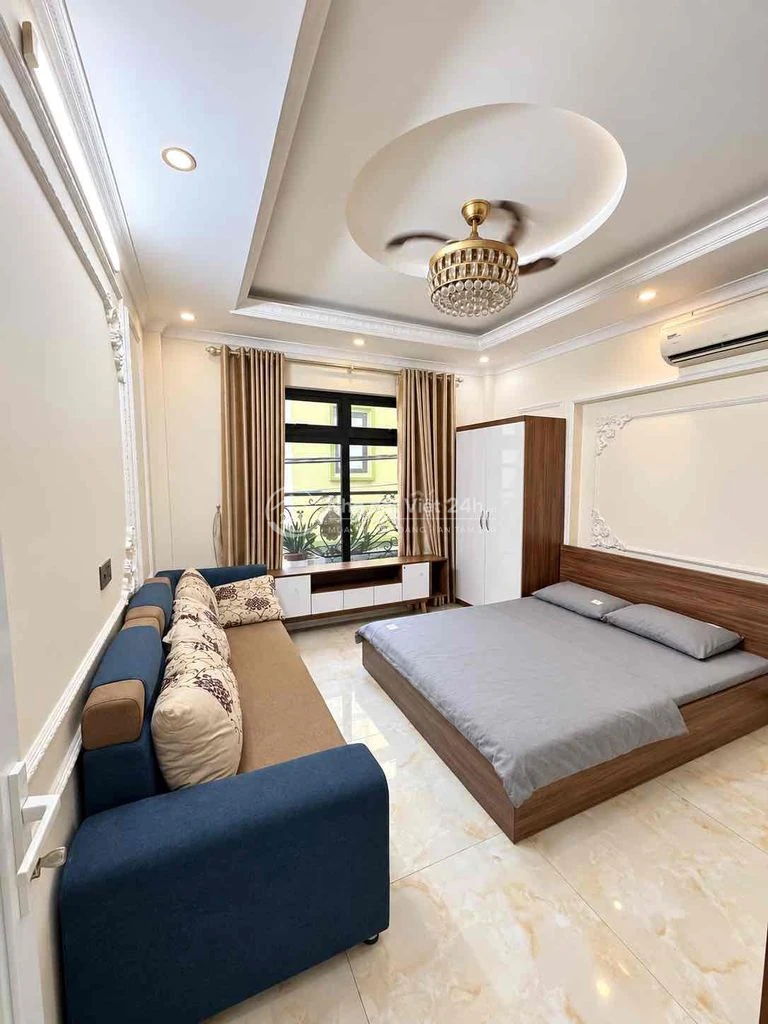 Chính chủ cho thuê phòng tại Phố Bồ Đề, Long Biên- Nhà Mới- Thang Máy