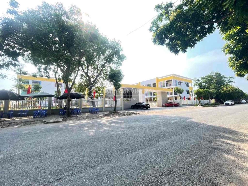 đỉnh cao , giá đẹp,nguyên khê cũ, gần đường gom Võ Nguyên Giáp,