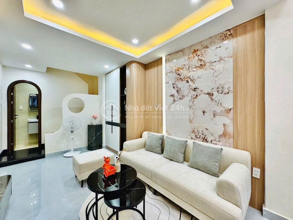 Nhà mới ở ngay Nguyễn Chí Thanh, 36m2, 4 tầng đúc, 3PN ,gần BV Chợ Rẫy