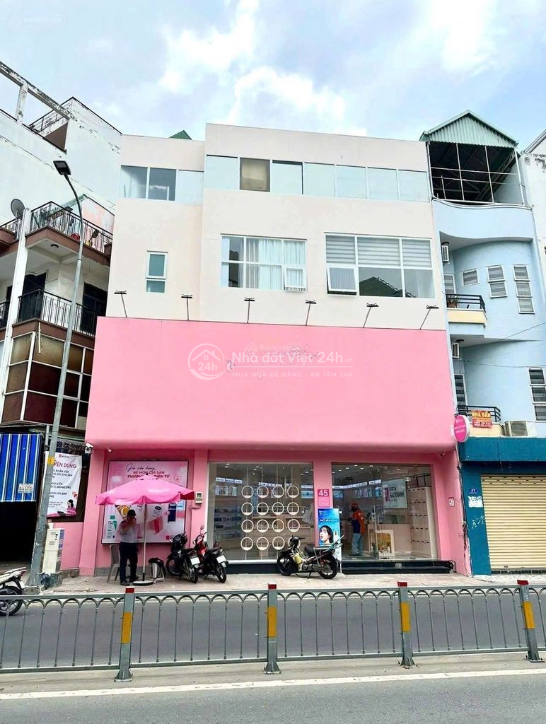 Mặt tiền ngang 10m Tân Bình, gần sân bay