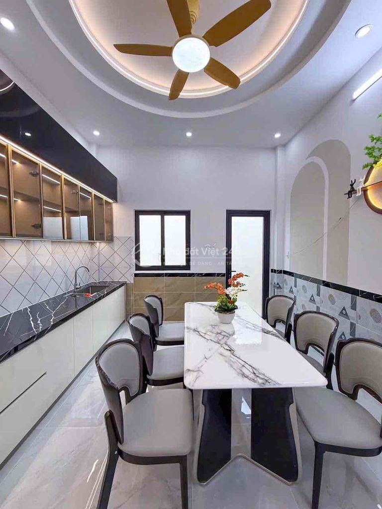 BÁN NHÀ TRỆT LẦU HẺM TỔ 1-2 NVC SÁT KHU ĐẠI NGÂN