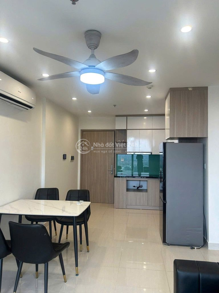 Chủ nhà cần bán gấp 2PN 55m S106 Vinhomes Smart City