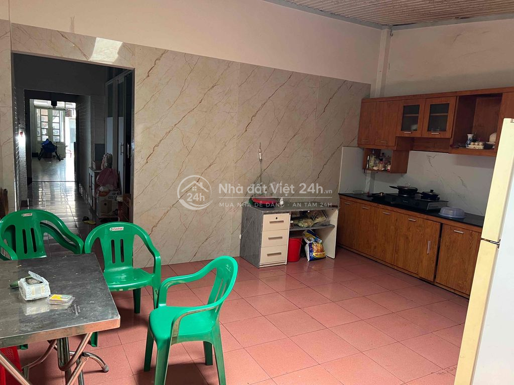 nhà mặt tiền nở hậu chữ T mỗi bên 5m