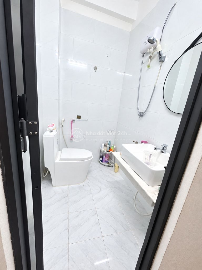 Cho thuê căn hộ dịch vụ trung tâm Q1