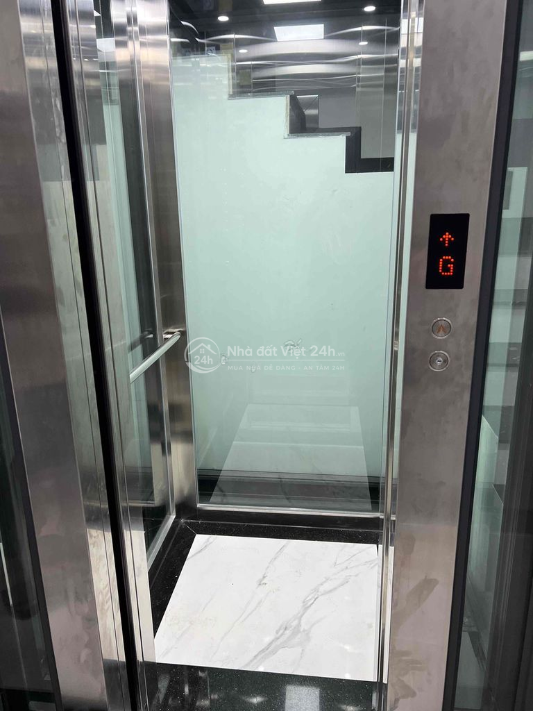 Chính chủ cho thuê 500m2 1trệt 3 lầu + sân thượng MT âu cơ (thang máy)