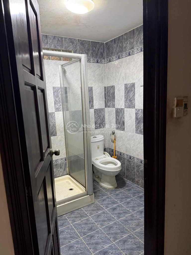 CHO THUÊ NHÀ NGUYÊN CĂN 8 P LÀM CHDV– ĐỒNG VĂN CỐNG