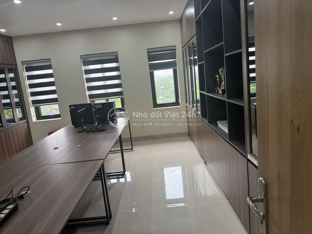 CHO THUÊ VĂN PHÒNG KINH DOANH 80m²/sàn ,Nhà 5 tầng có thang máy