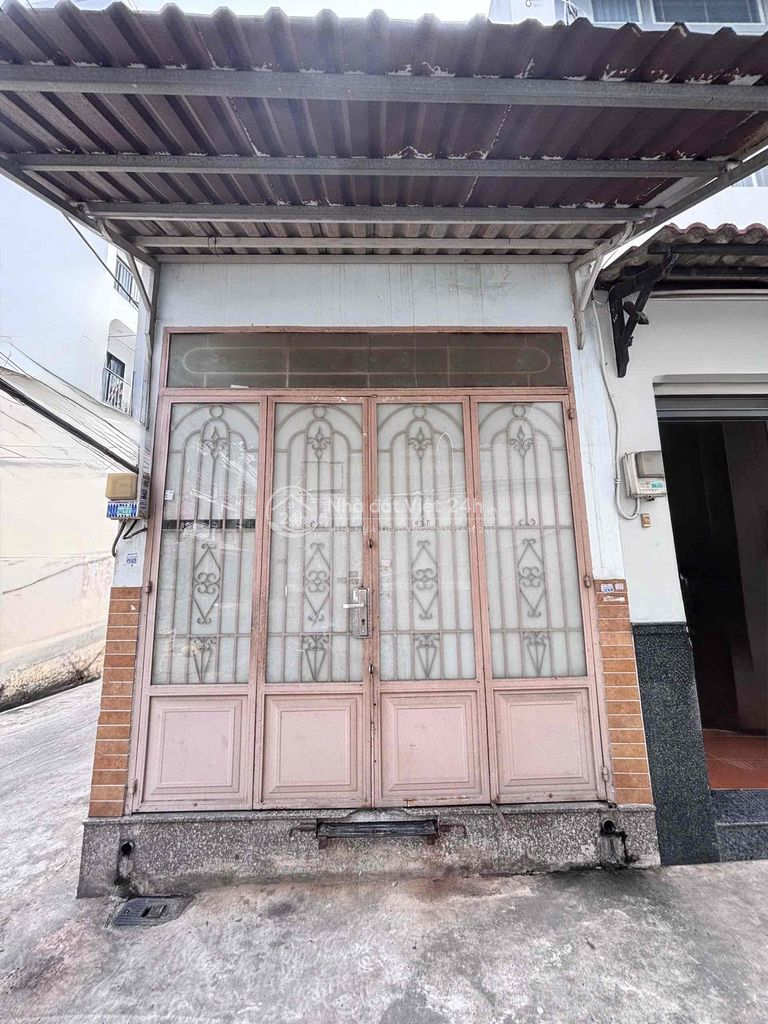 cần bán nhà