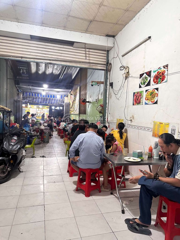 cần sang quán ăn như hình