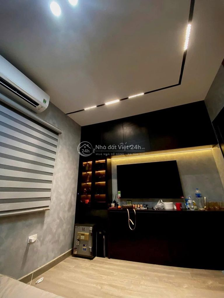 Cho thuê 1 phòng đủ đồ, vskk trong cả căn