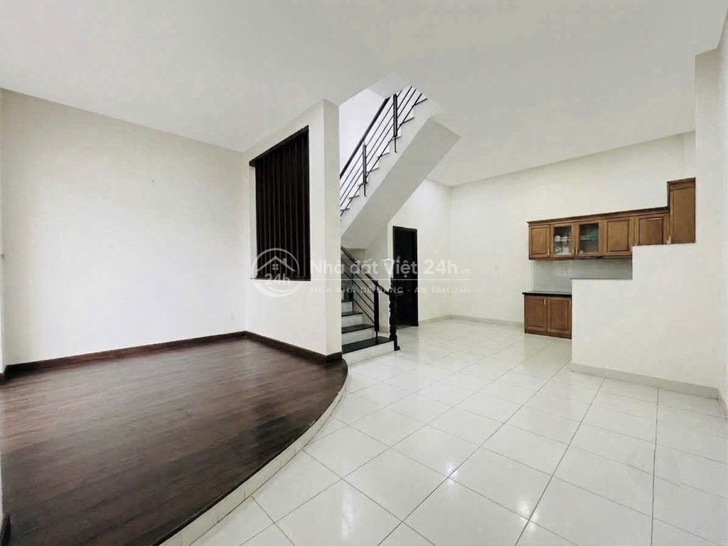 CHÍNH CHỦ CHO THUÊ NHÀ NGUYÊN CĂN 1 TRỆT 3 LẦU