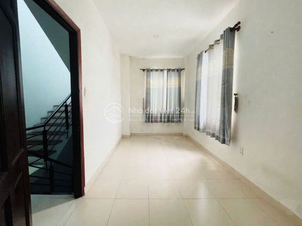 CHÍNH CHỦ CHO THUÊ NHÀ NGUYÊN CĂN 1 TRỆT 3 LẦU