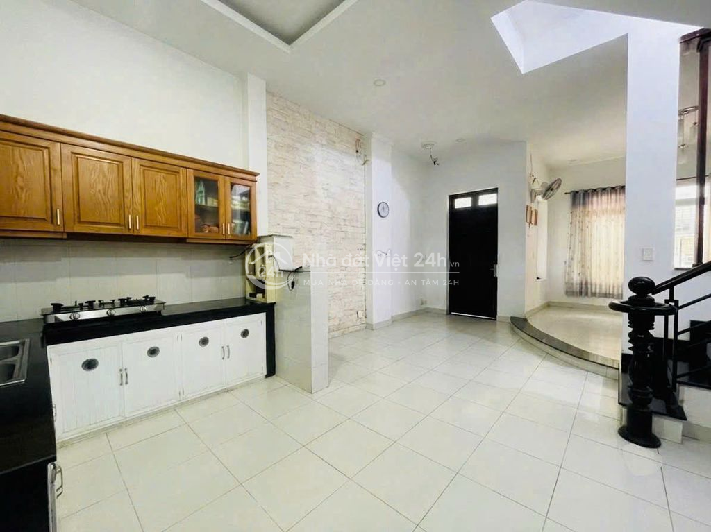 CHÍNH CHỦ CHO THUÊ NHÀ NGUYÊN CĂN 1 TRỆT 3 LẦU