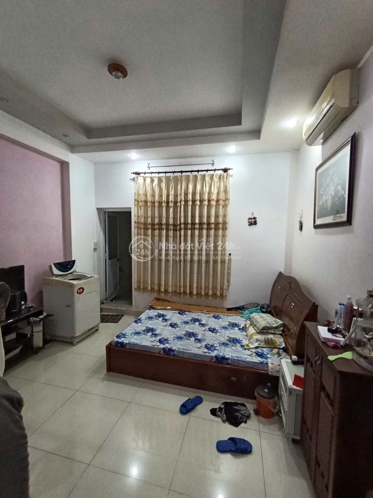 Cho Thuê Nhà Nguyên Căn 4 tầng, 4x20m, 26tr/th, Đường Cao Thị Chính,Q7