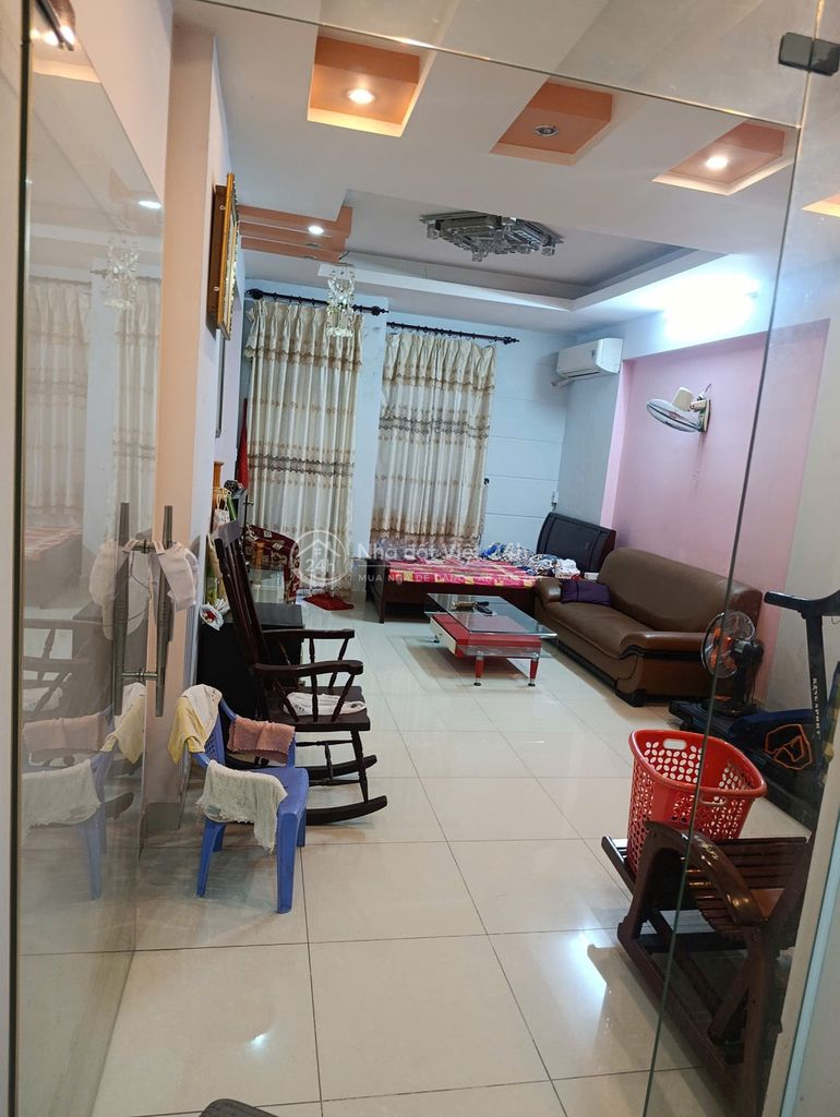 Cho Thuê Nhà Nguyên Căn 4 tầng, 4x20m, 26tr/th, Đường Cao Thị Chính,Q7