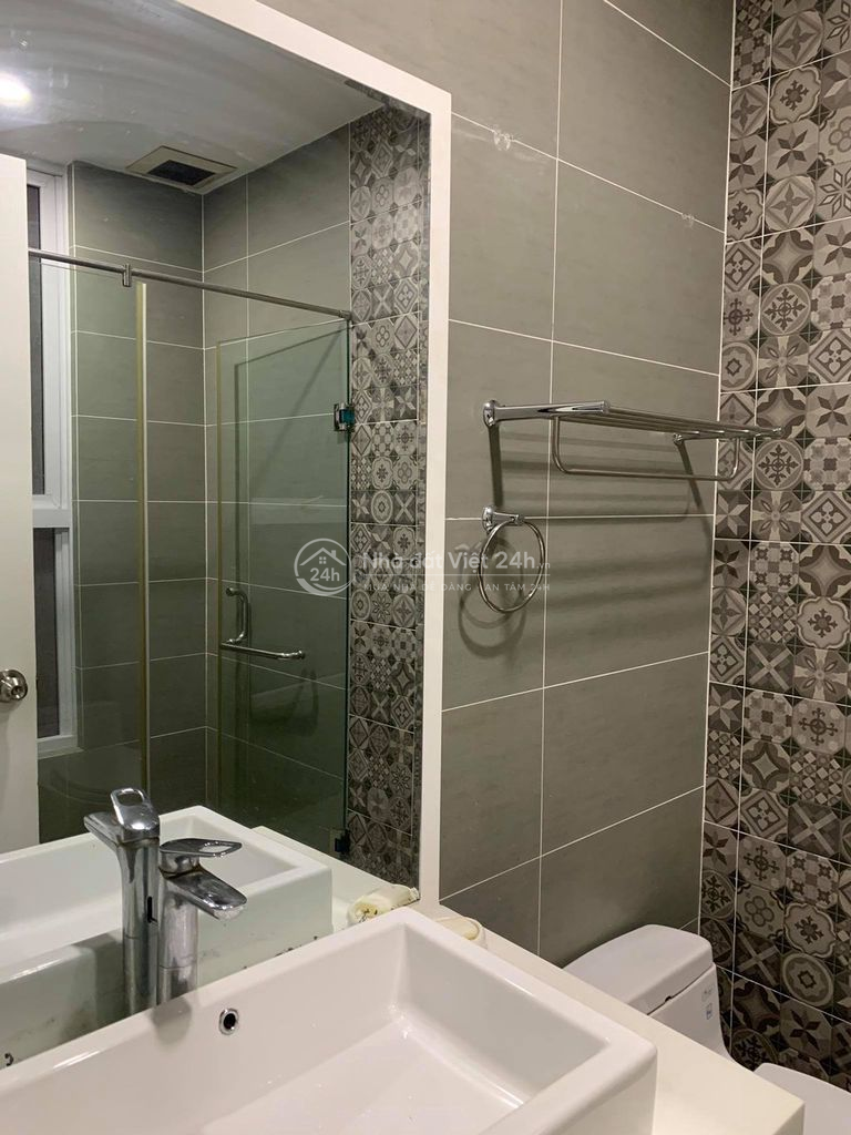 Cho Thuê Căn Hộ Cao Cấp The Prince Residence - 110m², 3 PN, Tầng Cao