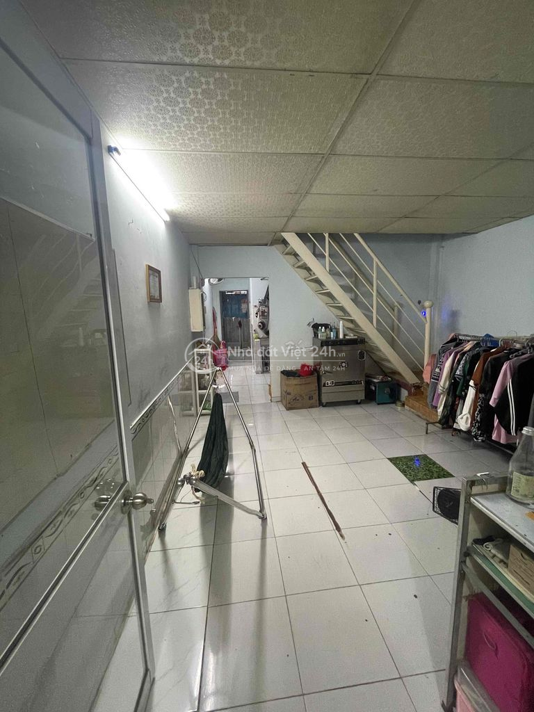 cho thuê nhà hẻm xe hơi 60 Lâm Văn Bền 4x25