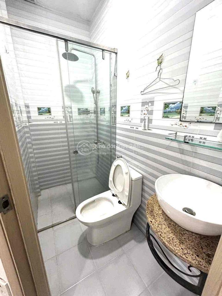 DUPLEX NGAY NGUYỄN THỊ ĐỊNH - BAN CÔNG - GIỜ GIẤC TỰ DO