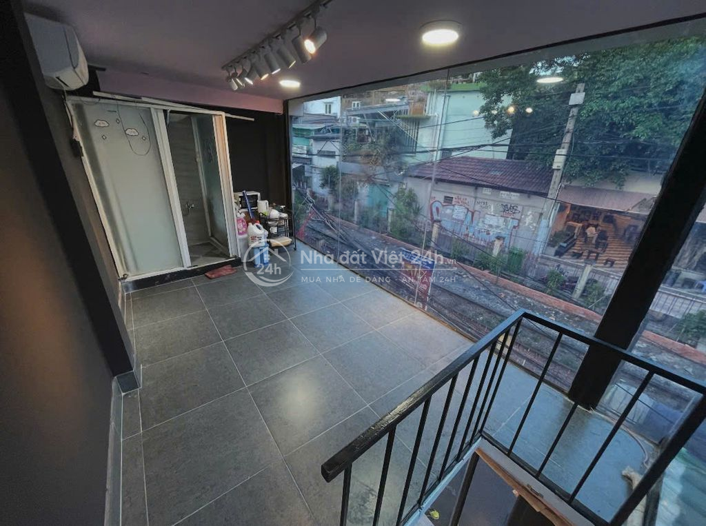 Bán Nhà Mặt Tiền Huỳnh Văn Bánh 2ty5