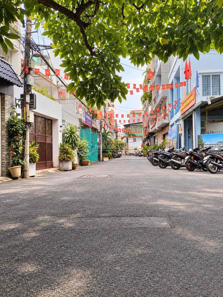Bán nhà Phan Đăng Lưu 81m², hẻm ô tô 10m, giá 14,5 tỷ