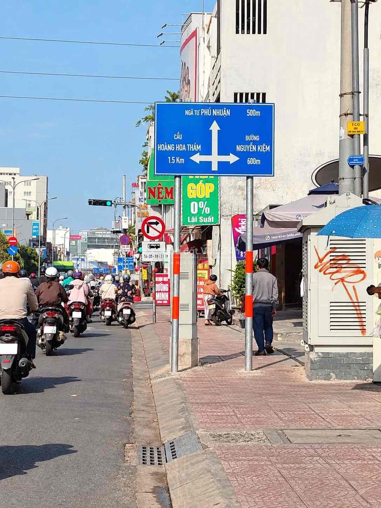 Bán nhà Phan Đăng Lưu 81m², hẻm ô tô 10m, giá 14,5 tỷ