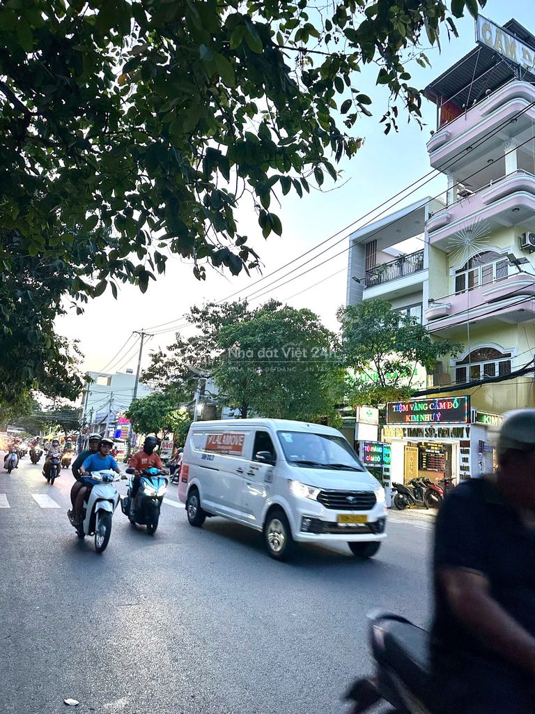 GIÁ ĐẦU TƯ - TỐT- HẺM 8M ĐƯỜNG HOÀNG NGÂN Q.8