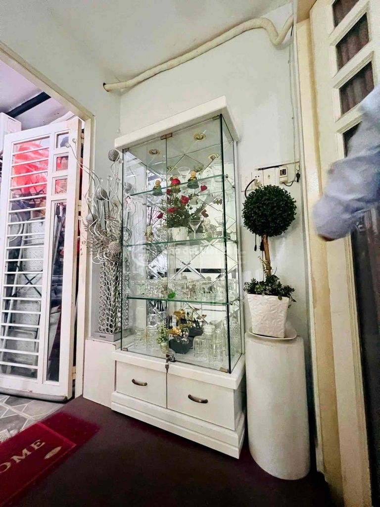 Nhà 3Tầng mới gần trường Cấp 1 Bình Long, hoàn công đủ. 3.8Tỷ TL