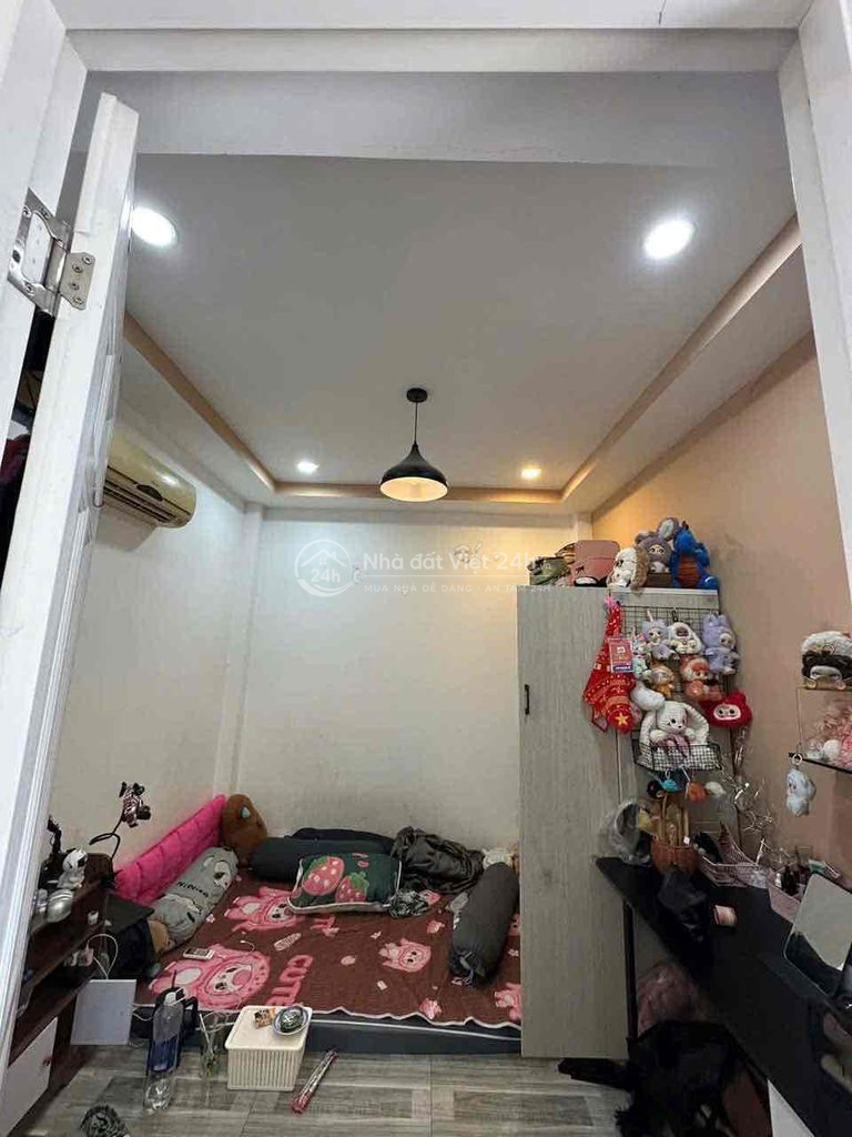 Bán Nhà Đối Diện Lotte. 3 tầng. 4 phòng. chỉ 3.98 tỷ