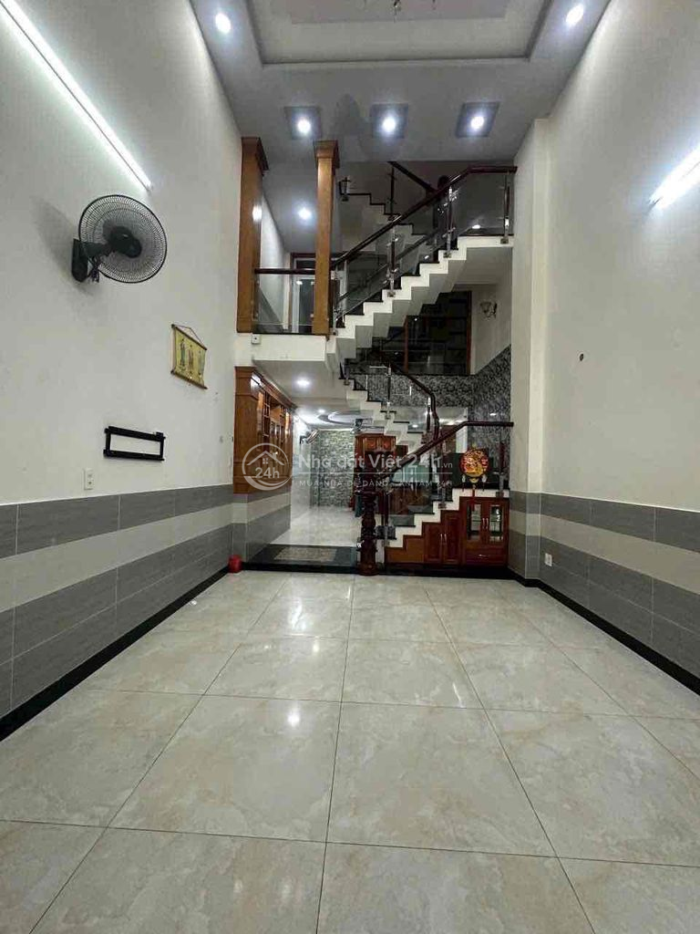 9.8tỷ Nhà hẻm Toà Án Dương Quảng Hàm ( 4 x 13.5m)