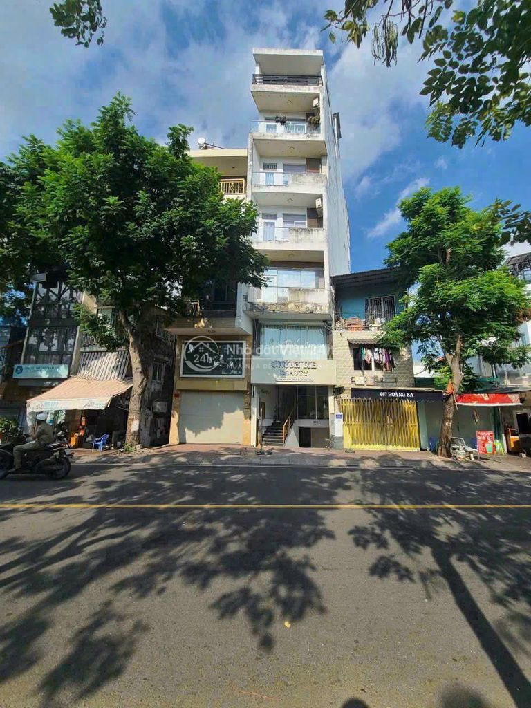 Bán nhà mặt tiền  Quận 3 : 4 x 17m - Hầm, 7 tầng - 25 tỷ TL