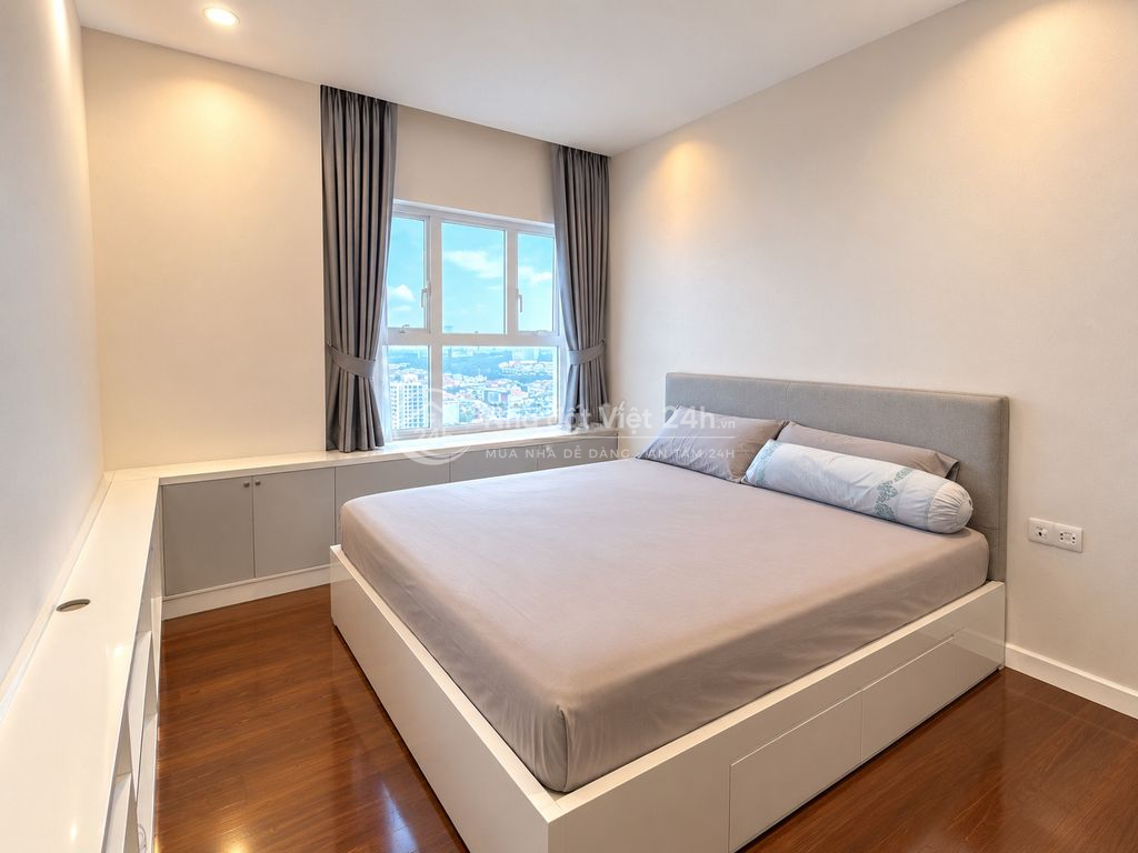 Bán căn Sunrise City 2pn, 77 m2, 6 tỷ