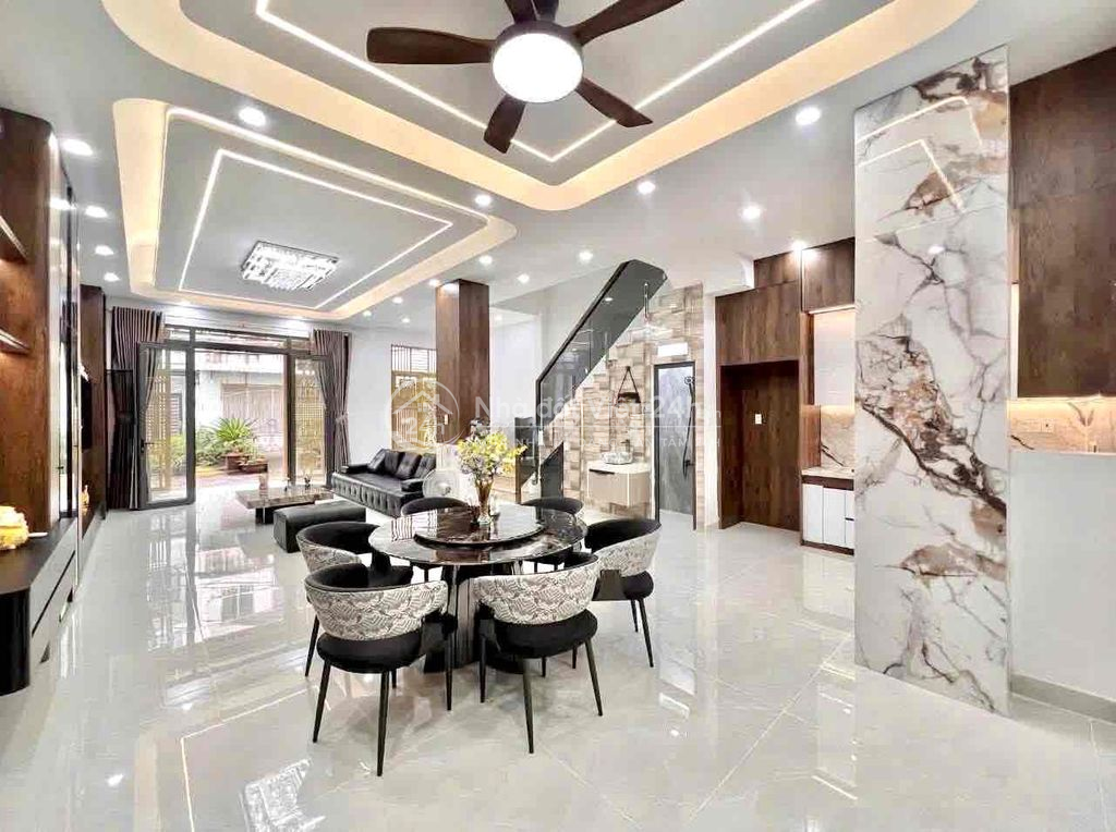 Dinh thự Mini 3 tầng 7 x 11- full nội thất- cạnh Tân Phú- chỉ 7T hơn