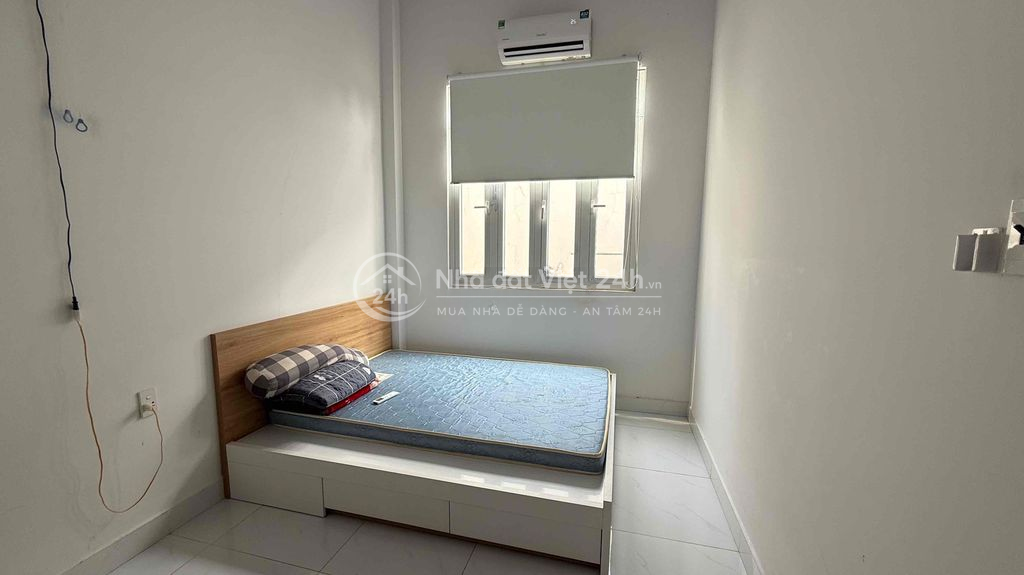 BÁN NHÀ CẤP 4 MTKD ĐƯỜNG 8 LONG PHƯỚC