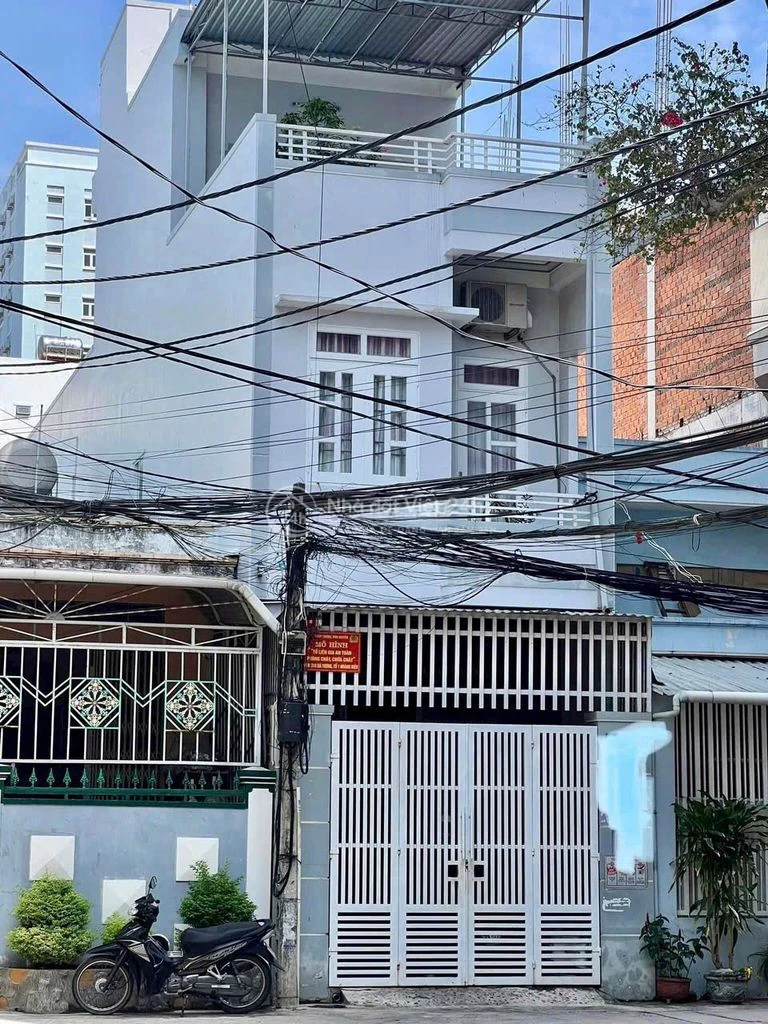 Nhà gần biển ở Nha Trang