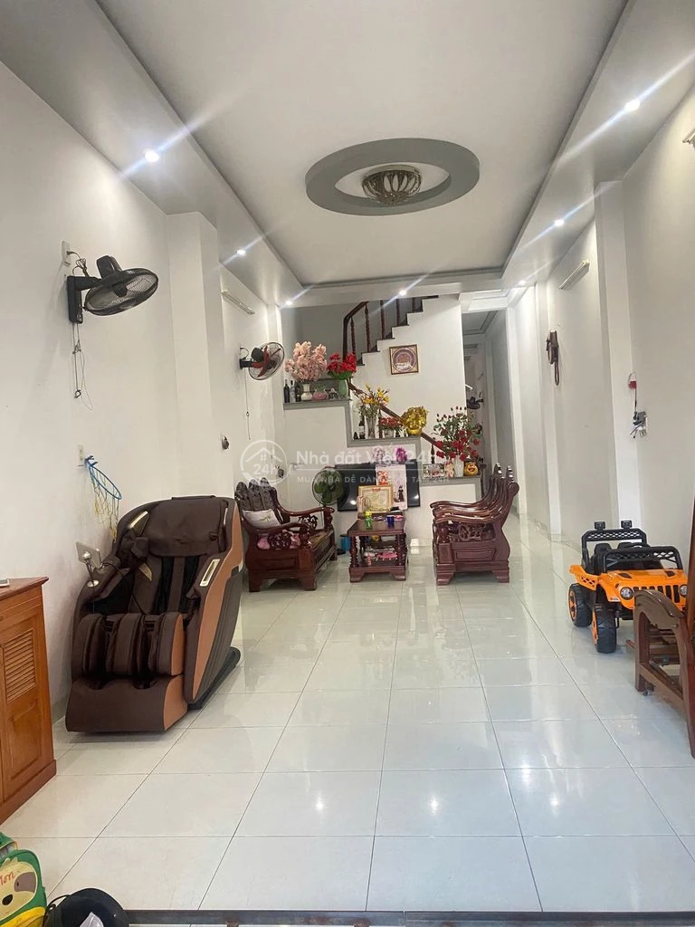 Nhà gần biển ở Nha Trang