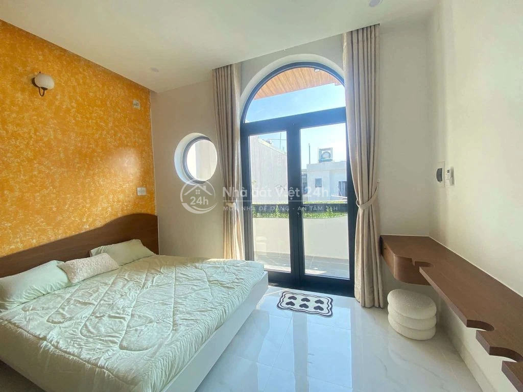 GIÁ SẬP HẦM BÁN GẤP! NHÀ 3 MÊ FULL NỘI THẤT GẦN BIỂN . KIỆT 4M TĐ TRI
