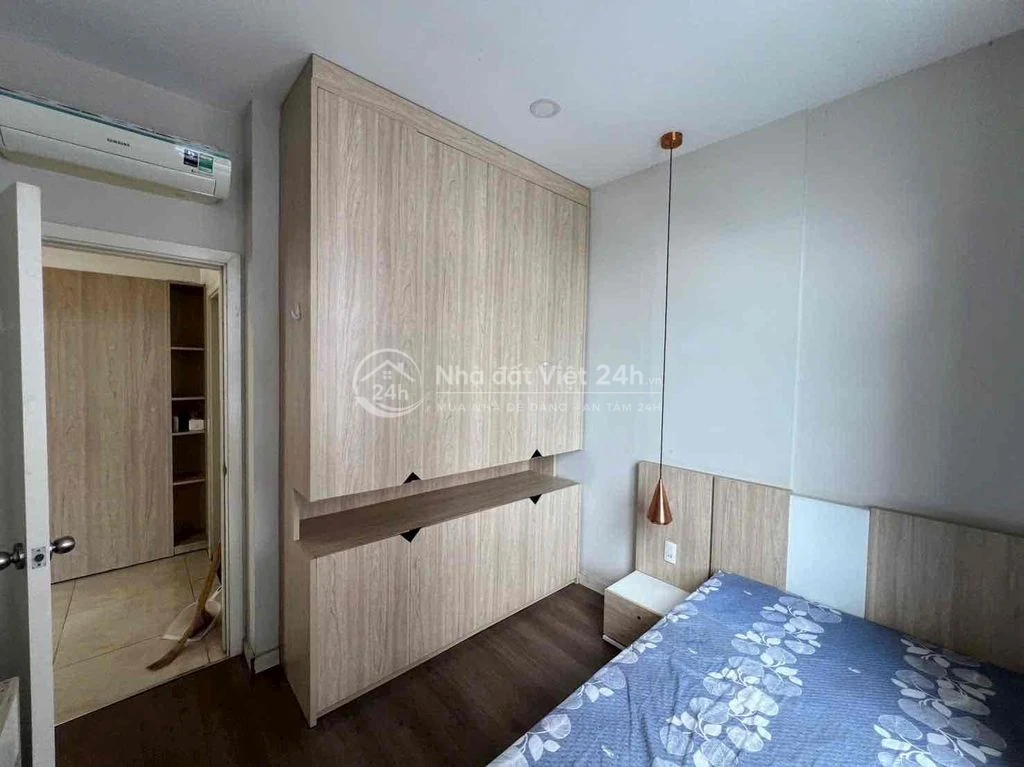 Cần bán căn hộ Luxcity