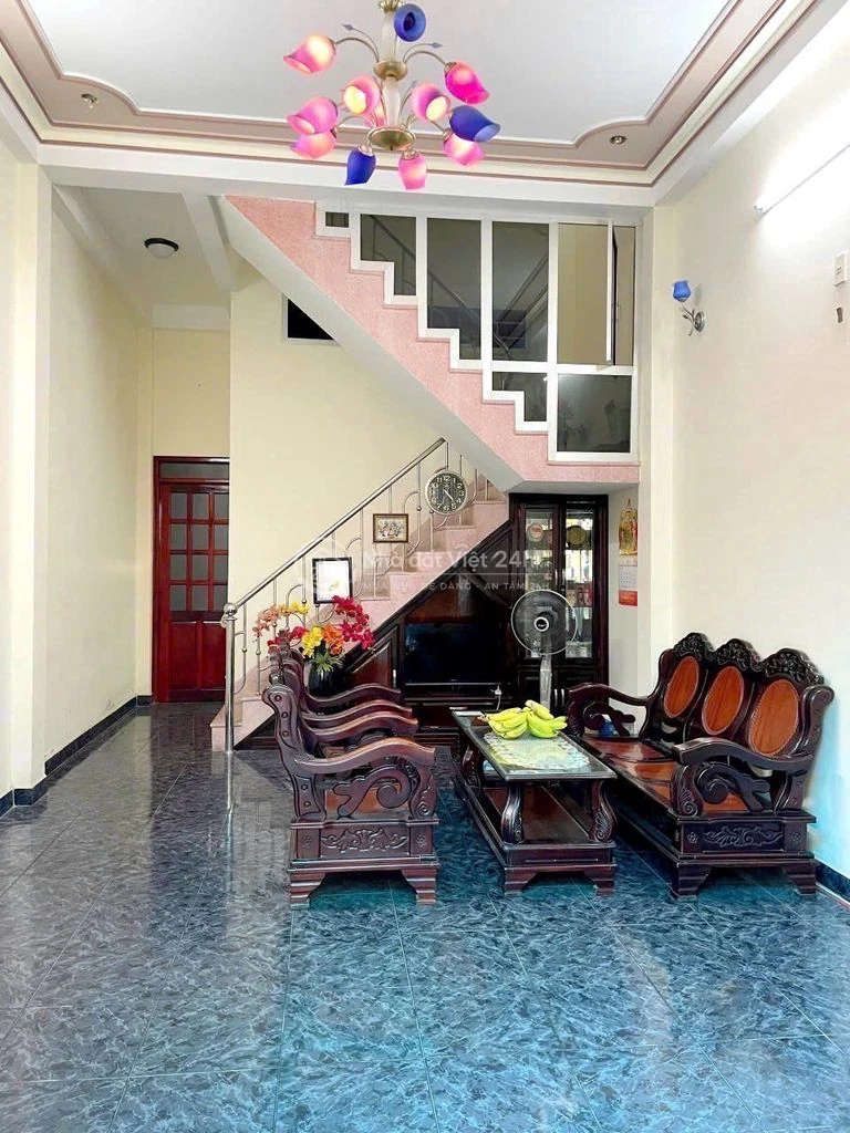 Bán nhà hẻm oto Quang Trung - trung tâm TP Nha Trang