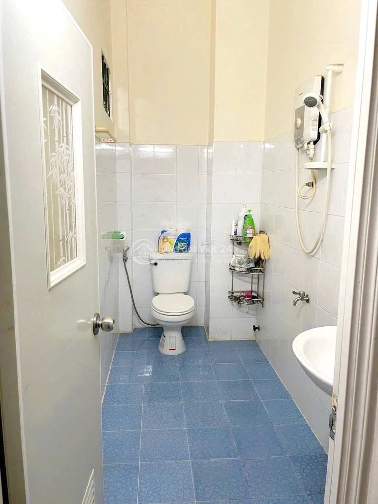 Bán nhà hẻm oto Quang Trung - trung tâm TP Nha Trang