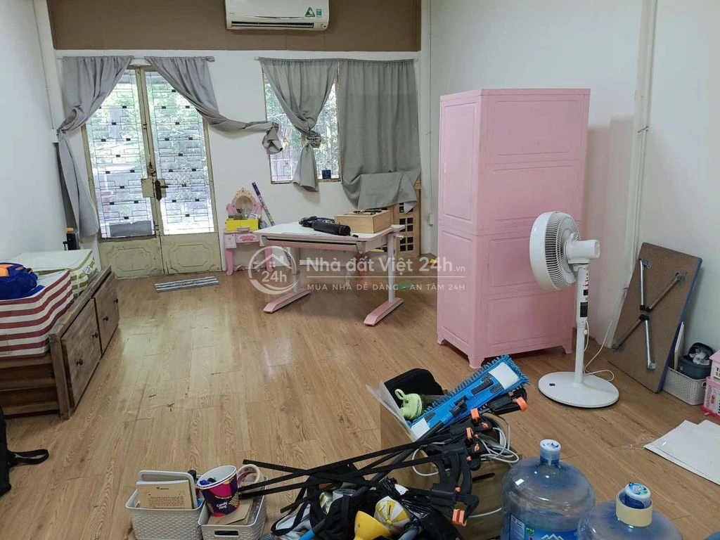 HXH thông 4m. 174m2. 6x15m. Chung vách Etown