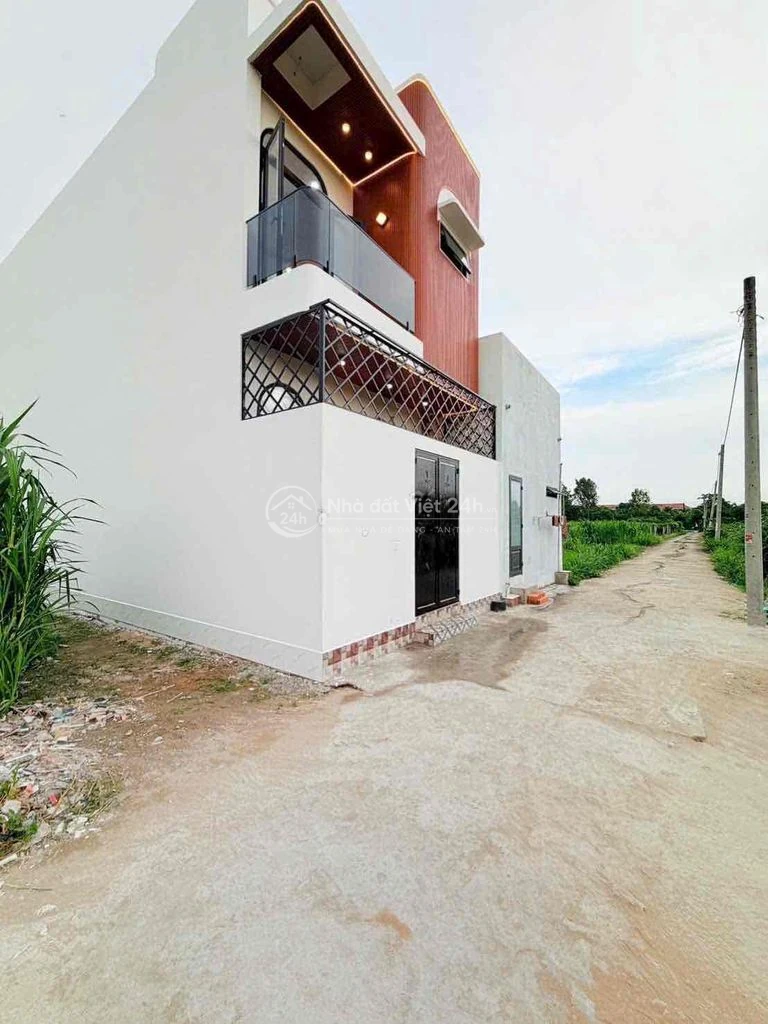 NHÀ ĐẸP SANG TRỌNG - MỸ THO