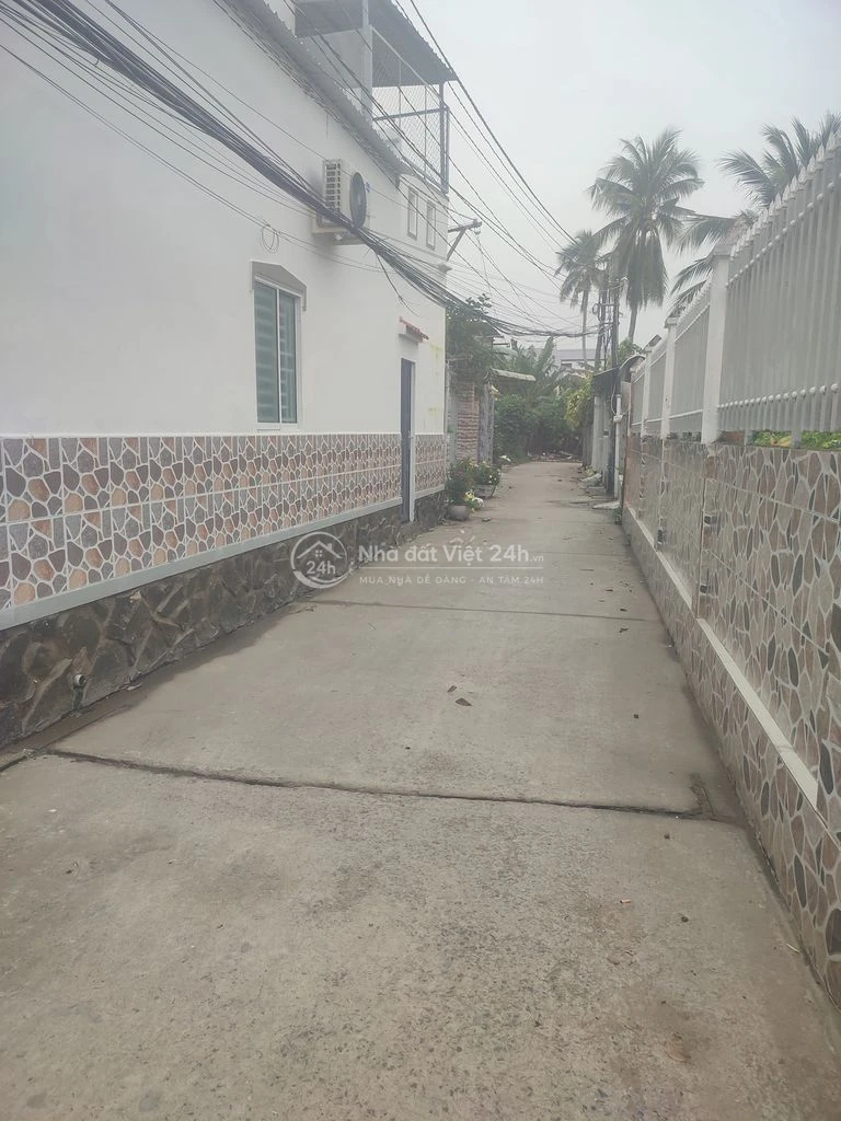 Bán đất nền  ách mạng tháng 8 p.bình thủy , cần thơ
